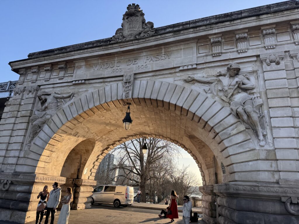 Pont de Bir-Hakeim